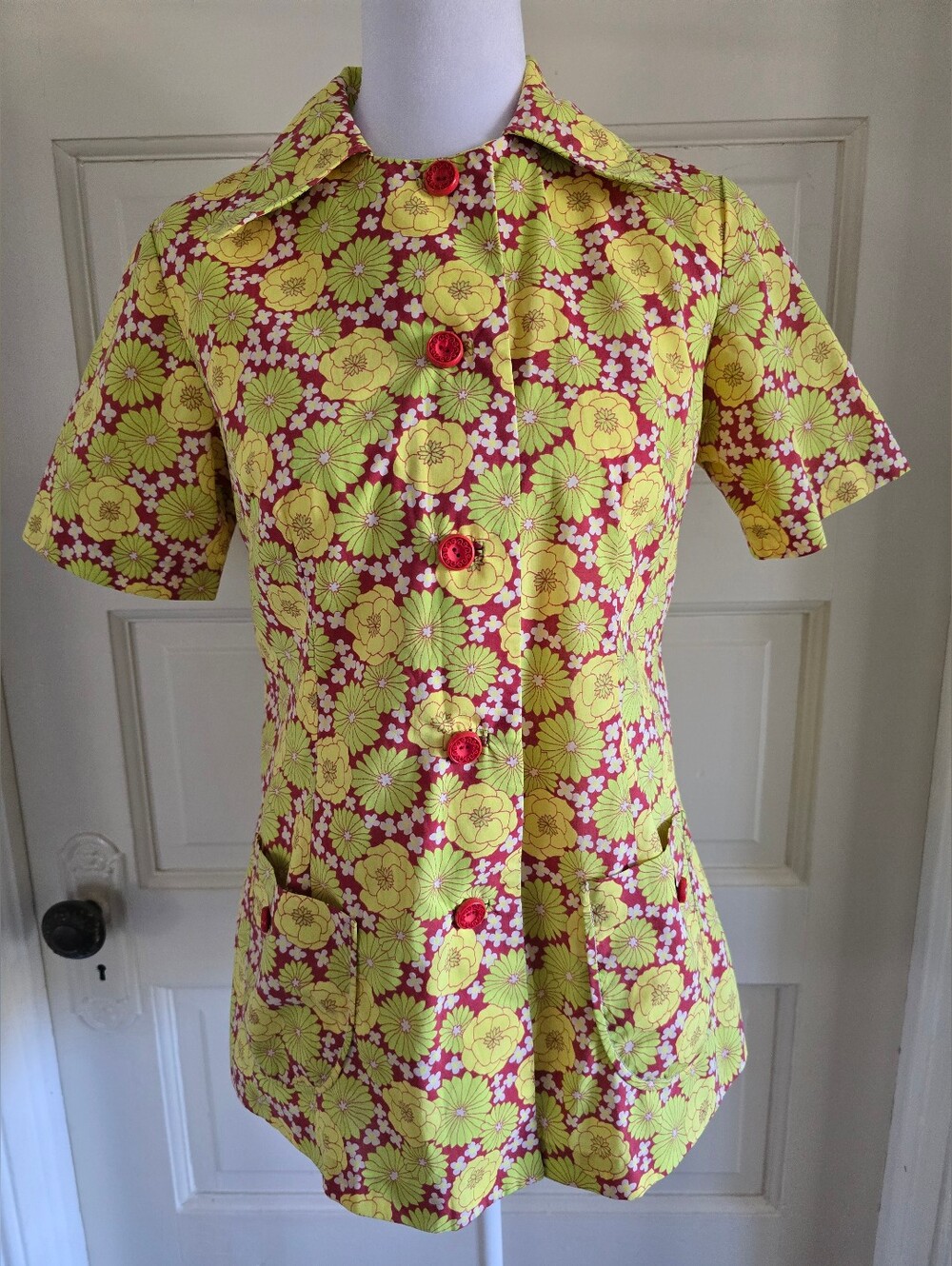 Vintage 70's Yellow Floral Button-Up Top
